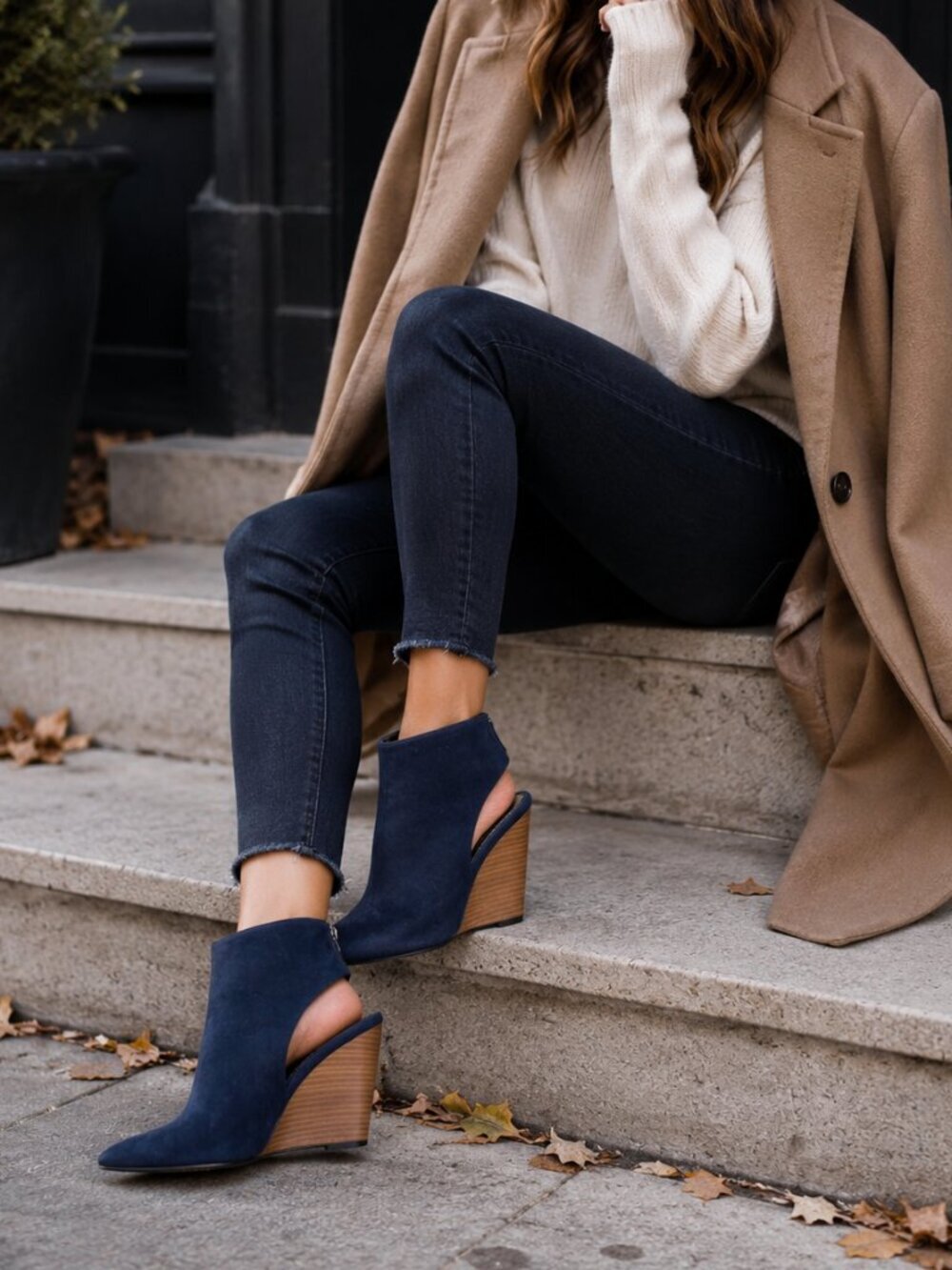Charles David India Blue Suede Pointed Toe Cutout Wedge Booties - Size 6.5